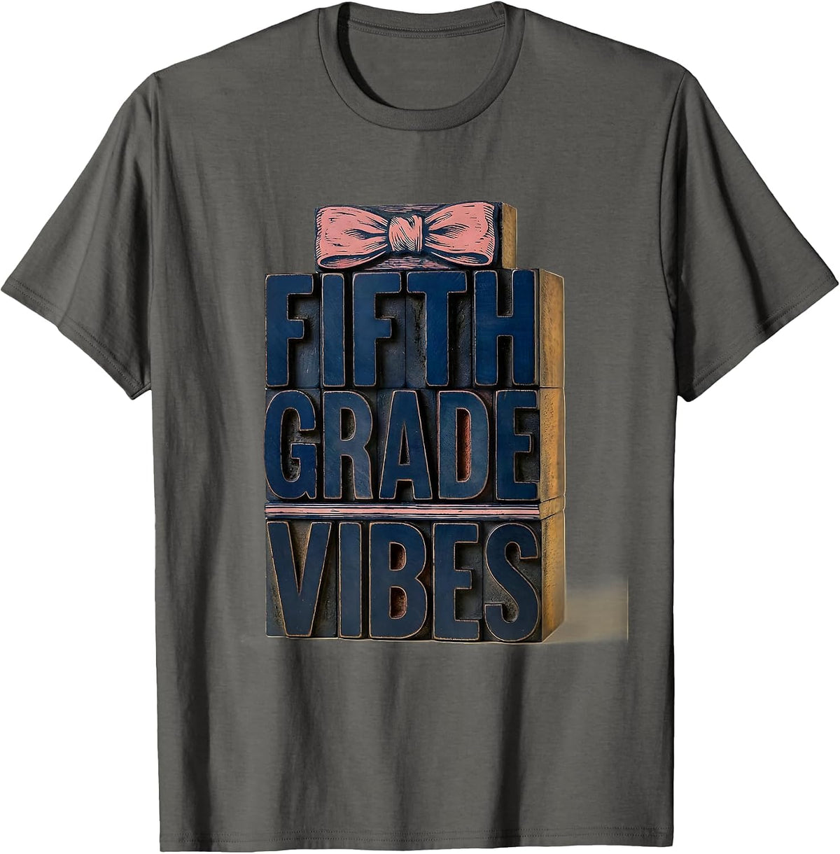 Men's Fifth Grade Vibes Wood Type Letterpress Bow Back To School T-Shirt - Asphalt Grey
