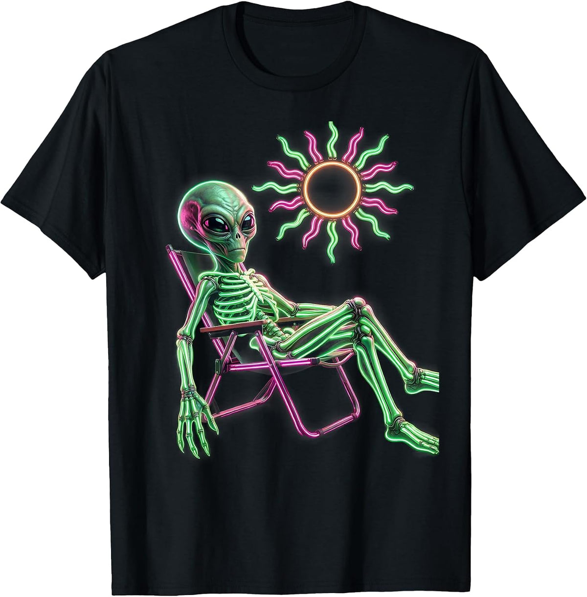 Men's Alien Lounging in Lawn Chair Under Alien Sun T-Shirt - Black